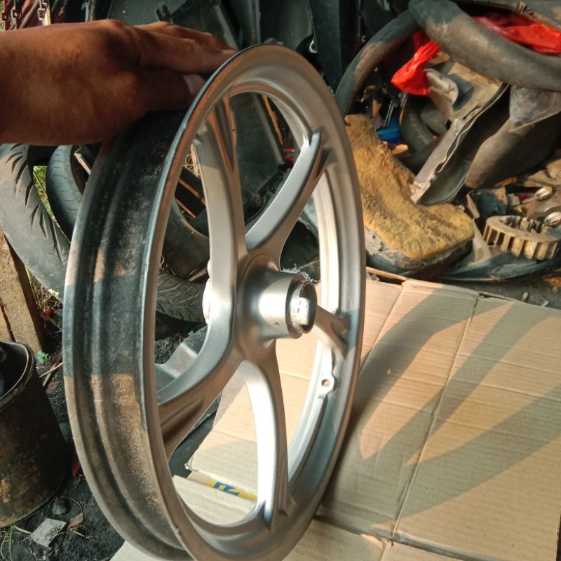 VELG DEPAN YAMAHA FINO GRANDE PREMIUM 125 ASLI ORIGINAL