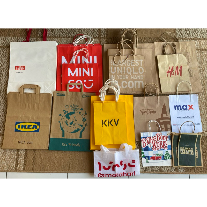 

PRELOVED PAPERBAG BRAND UNIQLO, MINISO, H&M, dll min 2pcs