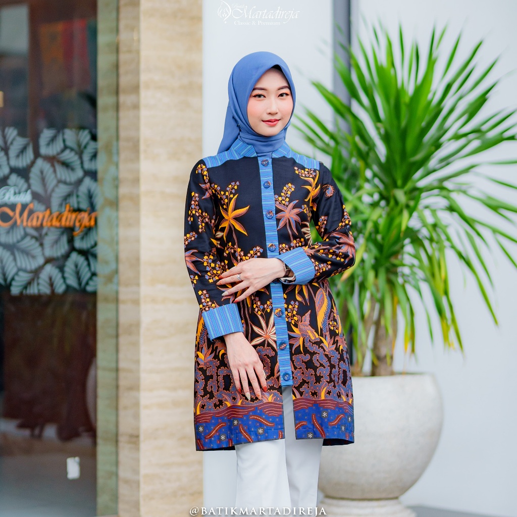 Martadireja - Baju Kerja Blouse Batik Swastika
