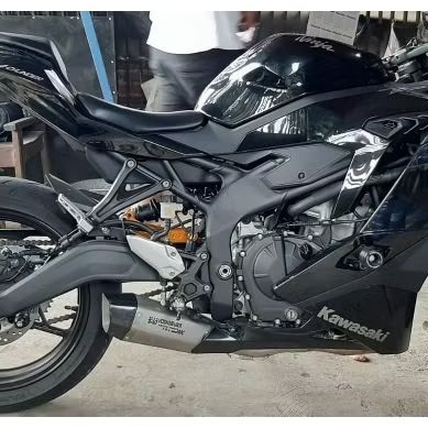 Knalpot Yoshimura for ZX25R