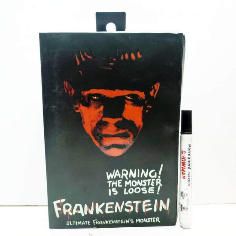 mainan action figureUltimate frankenstein monsterWarning the monster is loose
The original horror sh