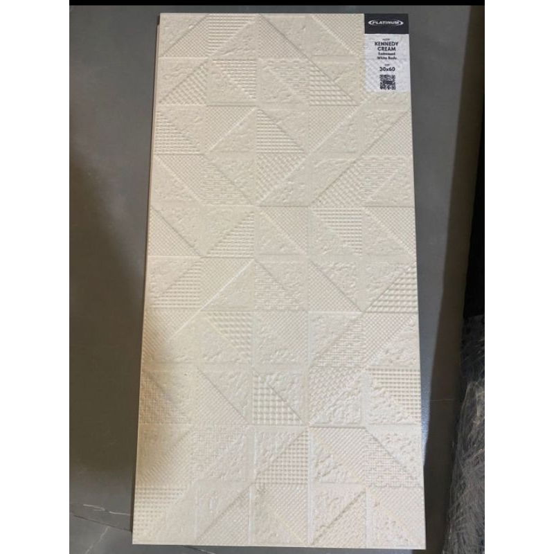 keramik platinum Kennedy 30*60 kasar kw 1