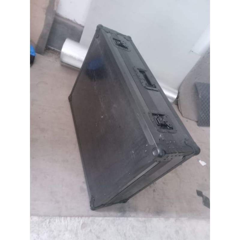 HARDCASE MIXER phaselab heritage 12 chanel hardcase mixer 12 chanel