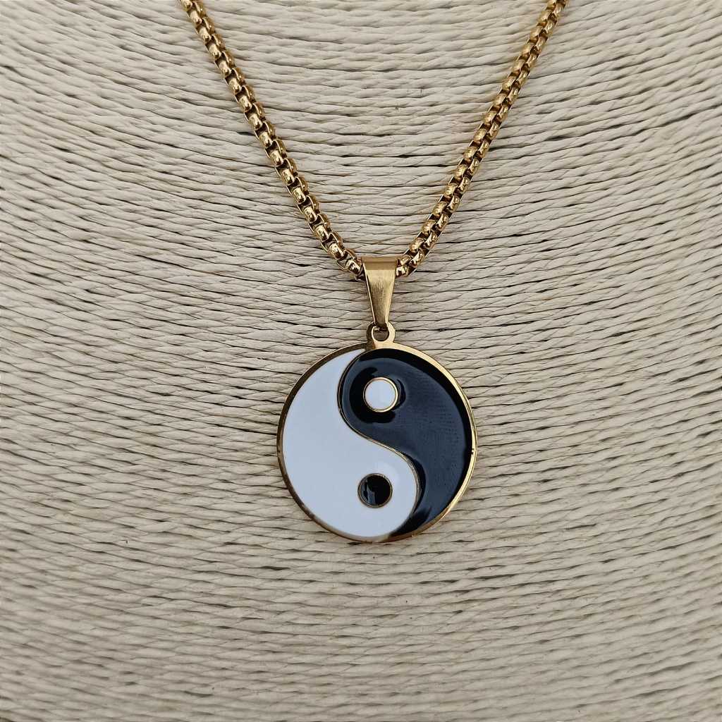 KALUNG LIONTIN TITANIUM PRIA MODEL BULAT YIN YANG