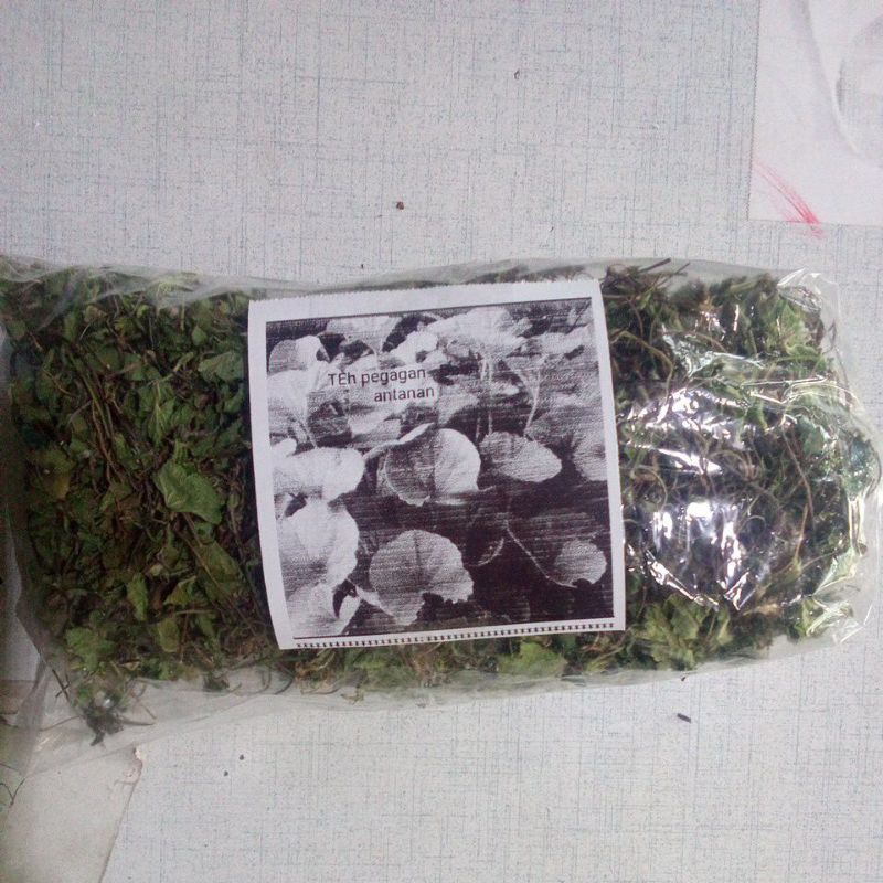 

Daun pegagan .di sebut daun antanan kering orginal 500grm