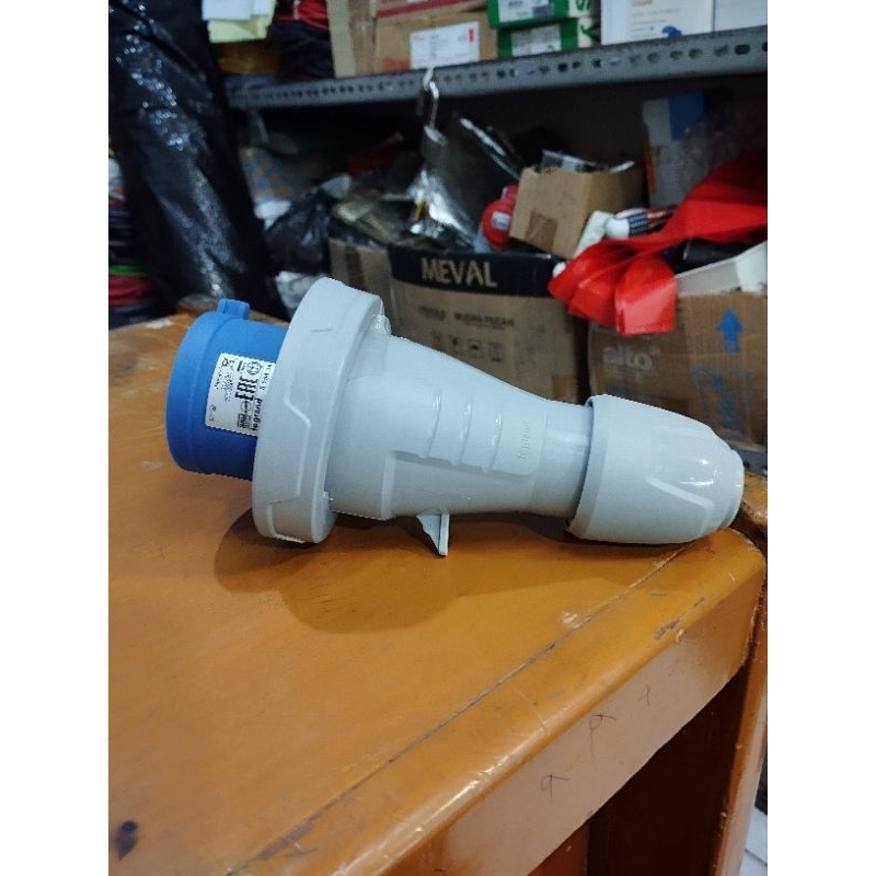 Plug Legrand 3Pin 32A IP 67 Ref 555434 Original