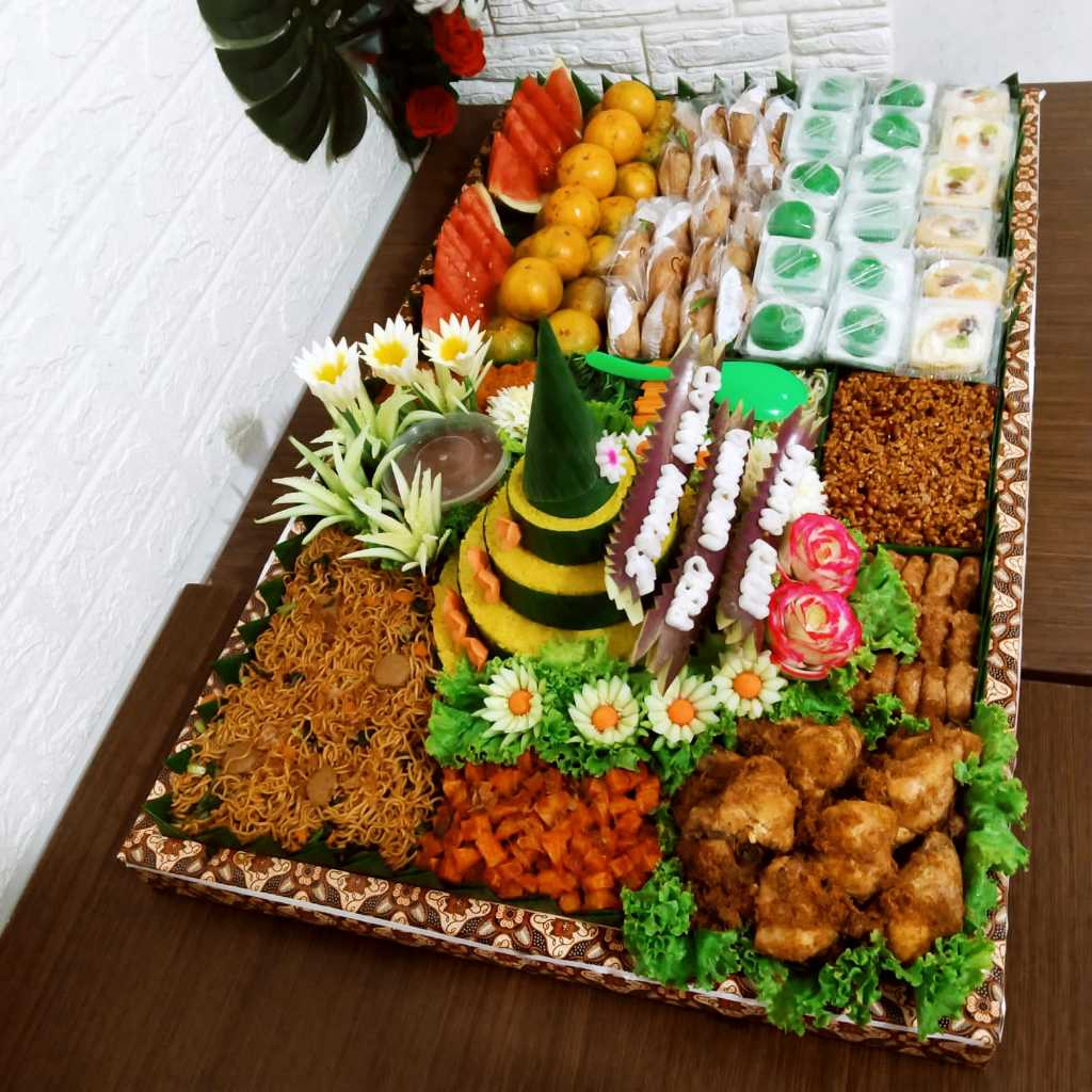 Tumpeng Nasi Kotak/Tumpeng komplit/Tumpeng nasi kuning komplit