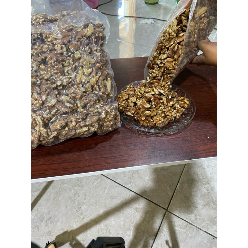 

Kacang Walnut oven / roastedwalnut 1 kg
