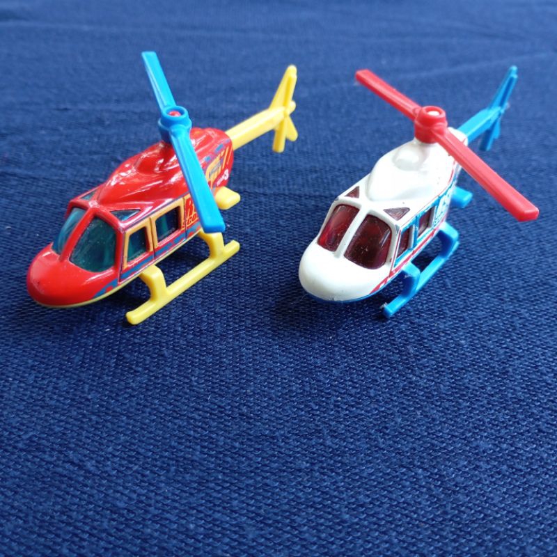 2 Diecast Loose Hot Wheels HW Helikopter Propper Chopper Merah dan Putih
