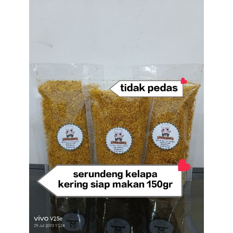 

serundeng kelapa berbumbu manis gurih tidak pedas kering 150gr,gurih,,siap makan, HALAL homemade