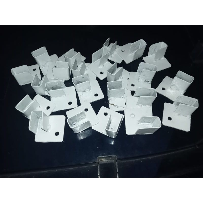 DUDUKAN FREZEER  BAHAN BESI ANTI PATAH ATAU PECAH KUPING EVAPORATOR KULKAS FREZEER / HOLDER KULKAS /