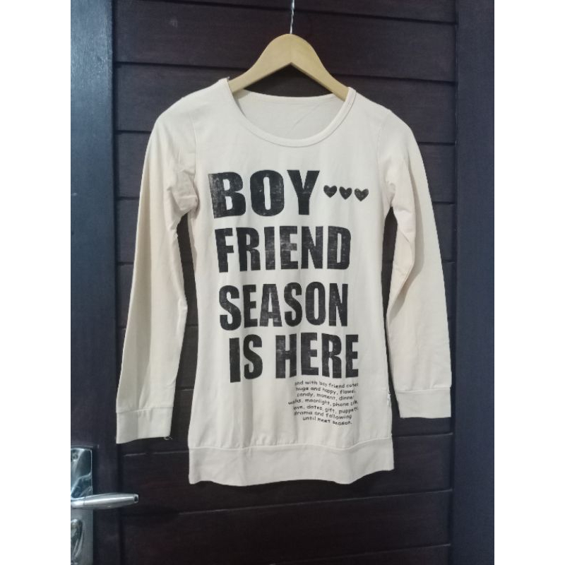 Kaos lengan panjang tulisan unik lucu ke new. atasan preloved A1