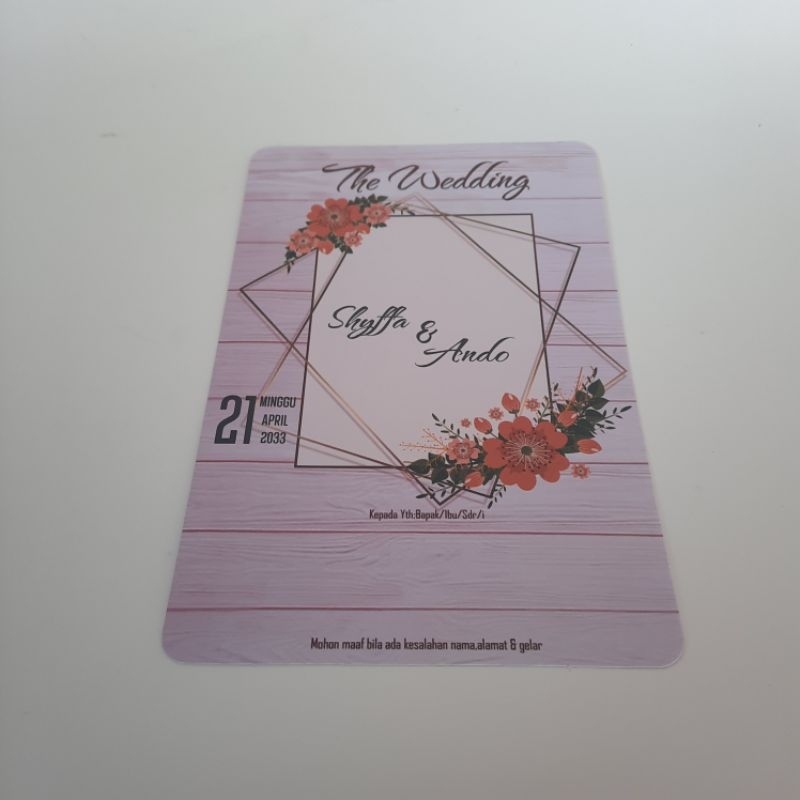 kartu undangan pernikahan custom warna pink