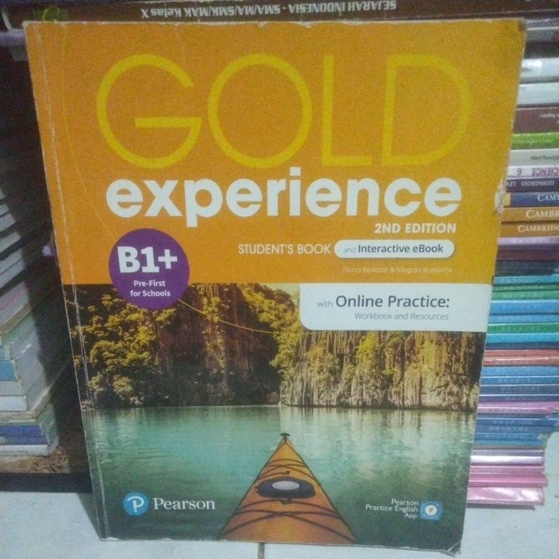 Gold experience B1+ student book