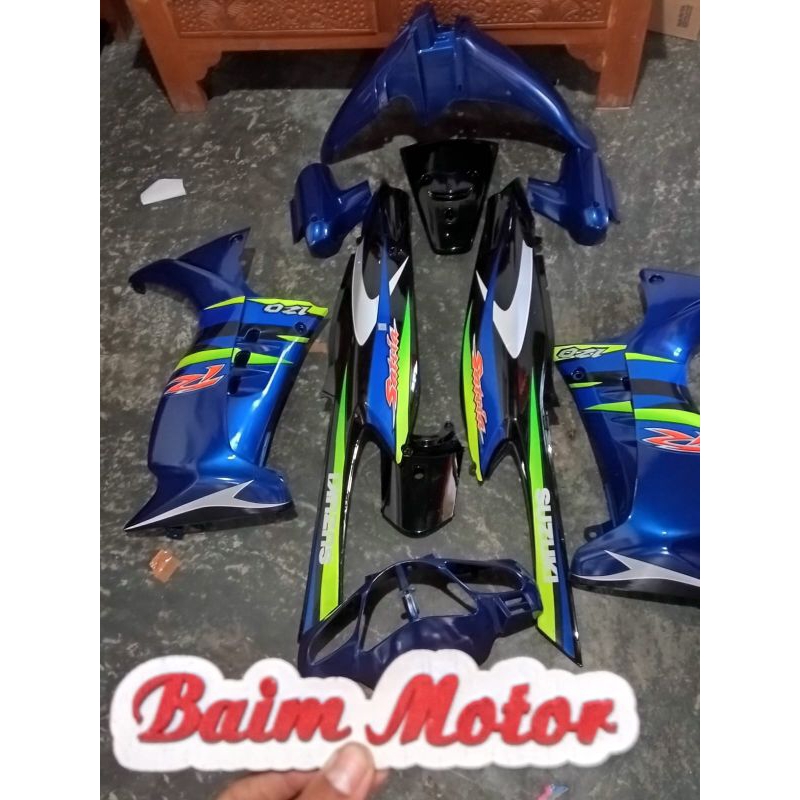 cover bodi set halus Satria hiu 2 tak hitam biru