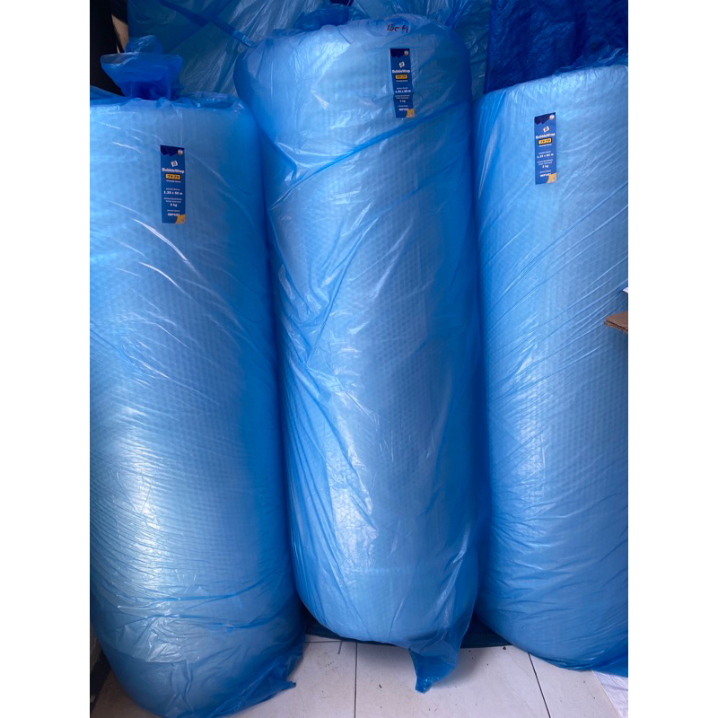 

Bubble Wrap Packing Dengan berat 3kg ukuran 125 cm X50 cm Dalam 1 Roll denga tanpa isi dalam gelondonga