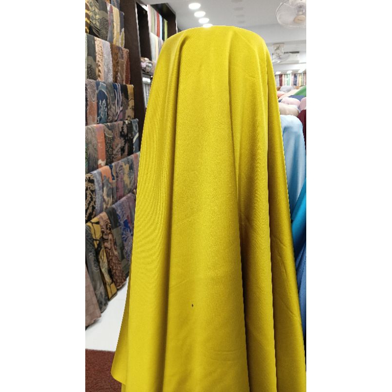 Kain Silk Polos WERO MODA Bahan Super Lembut Warna Hijau Lemon