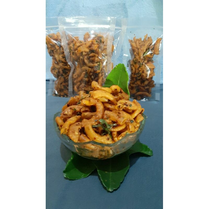 

makaroni pedas daun jeruk