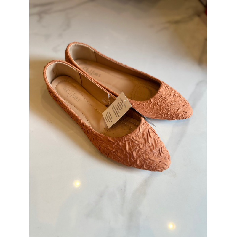 Sepatu St Yves Wanita