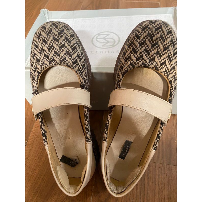 sepatu cekhas preloved wanita