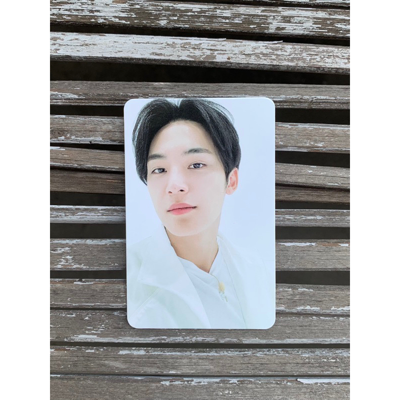 [BOOKED] ORIGINAL GOING SEVENTEEN MAGAZINE VOL. 2 PHOTOCARD (PC) - MINGYU (WHITE VER.)