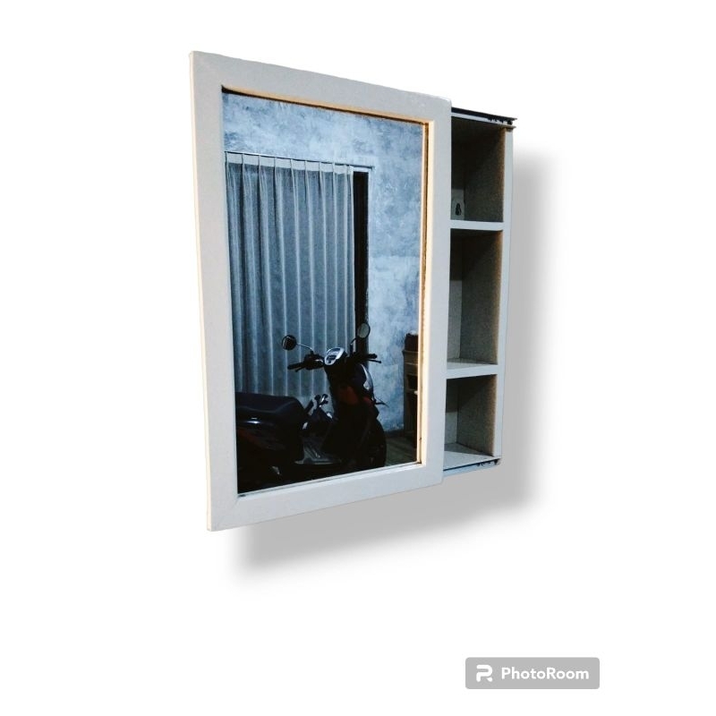 cermin rias geser dinding