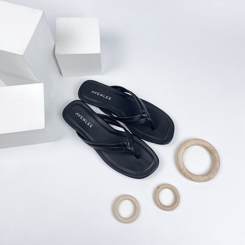 

Sandal Wanita 1