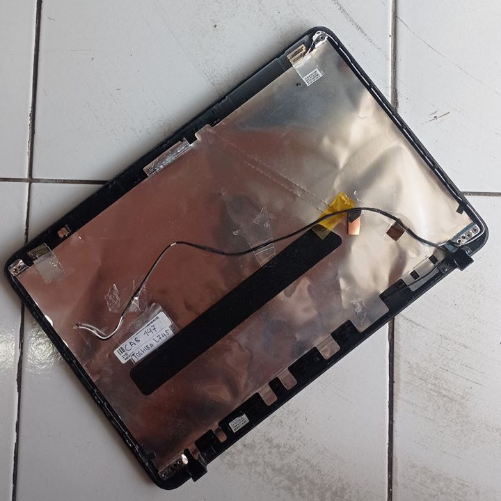 Casing LCD Laptop Toshiba Satellite L740 L745 Back Cover Layar 147