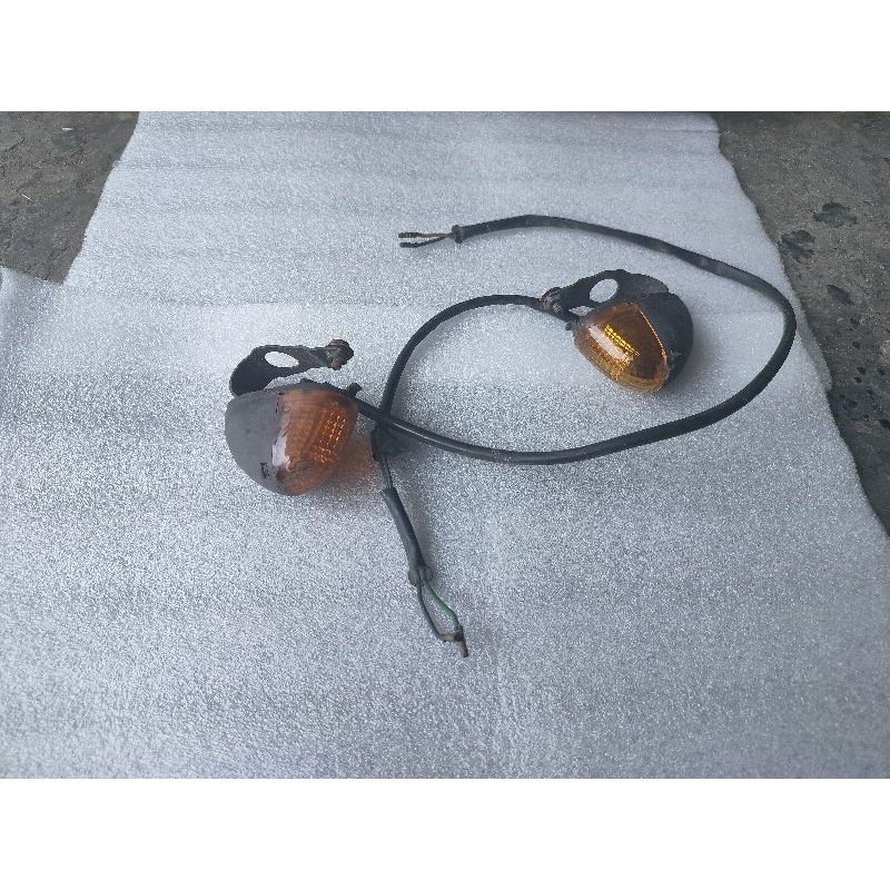 bracket dan sein depan Honda NSR rr atau NSR sp