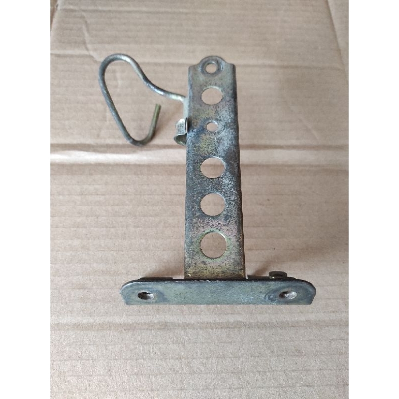 brecket breket besi dudukan dada tameng mio sporty old lama  original second