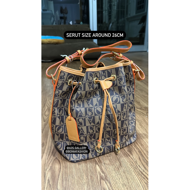 Bonia Serut Monogram