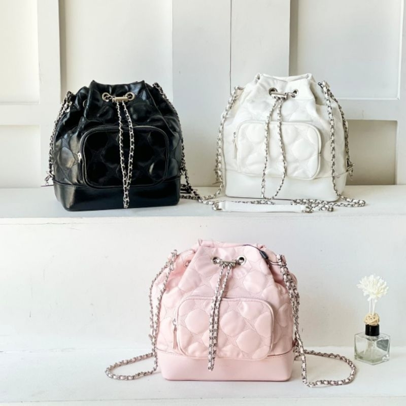 Tas ransel selempang pedro hitam putih pink serut