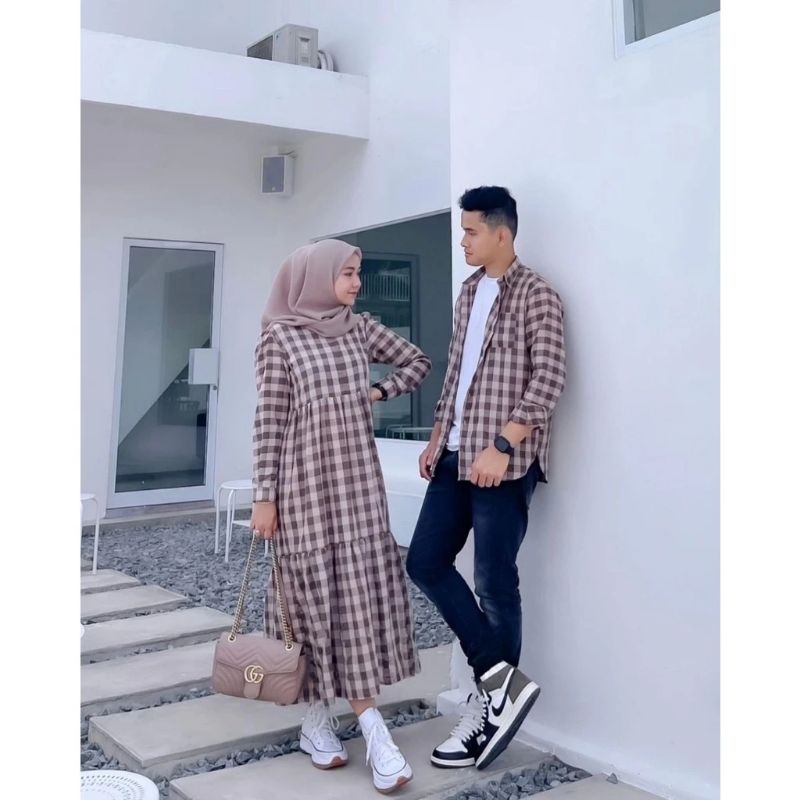 Dinar shop id - Couple Terbaru Gamis Wanita +Kemeja Pria Setelan Couple Kotak TerPopuler Fashion
