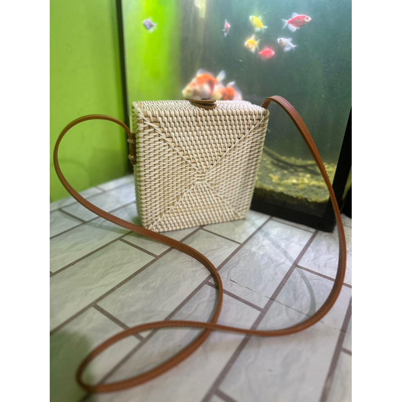 preloved Tas Anyaman