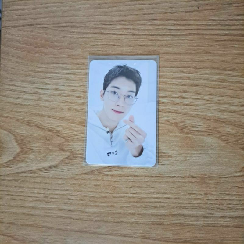 PC Wonwoo Going Seventeen Magazine Vol 2 white ver