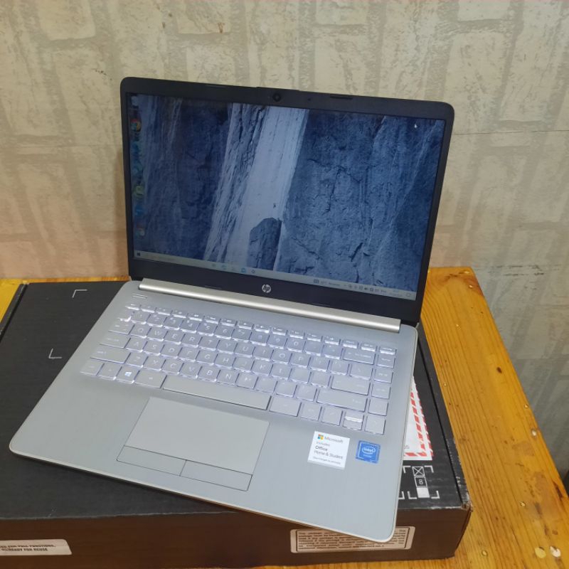 Laptop Hp 14s-cf2018TU Celeron-N4020 Ram  4/1Tb BERGARANSI BISA CICILAN
