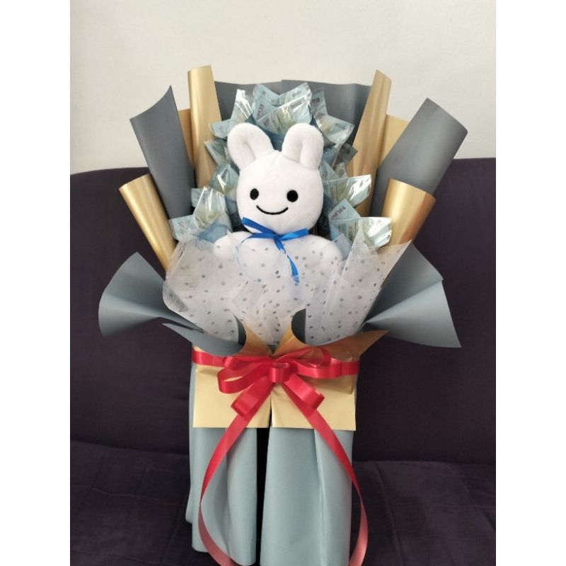 

Bouquet uang 500k + boneka