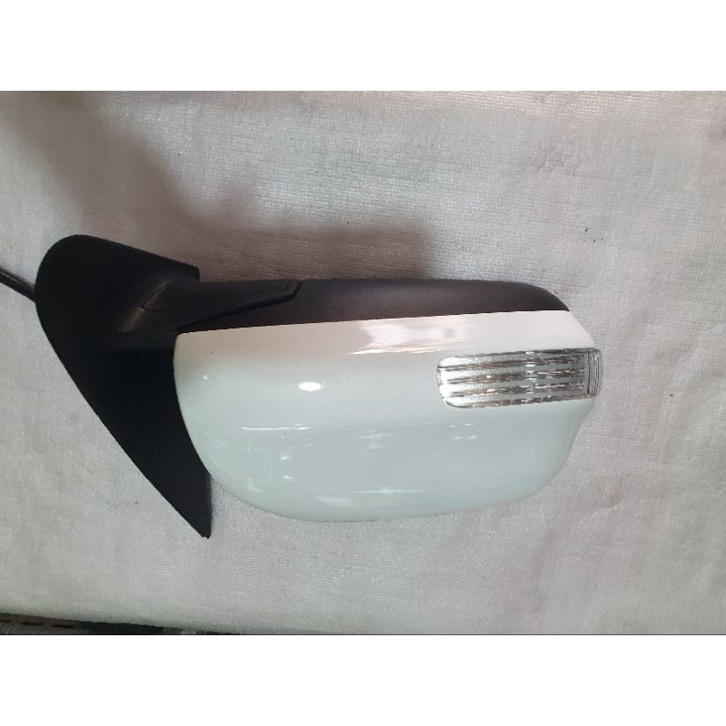 spion mobil Toyota Rush 2012 - 2016 1pc