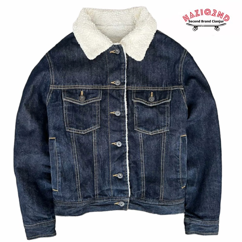 JAKET TRUCKER DENIM SHERPA GU BY UNIQLO
