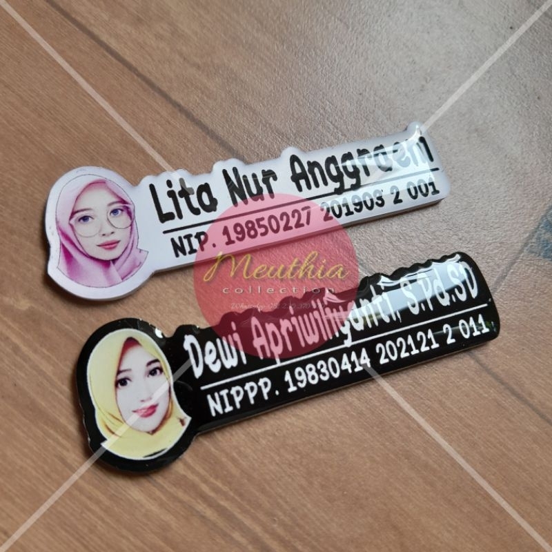 

Nametag Foto Pribadi