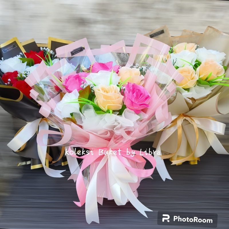 

Buket Bunga 7 / Bucket Flowers / Flowers Bouquet / Valentine / Birthday / Annyversari / Wisuda