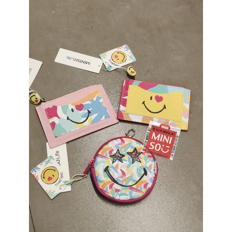 MINISO 🆕 Dompet Koin SmileyWorld Collection ( Kotak / Bulat )