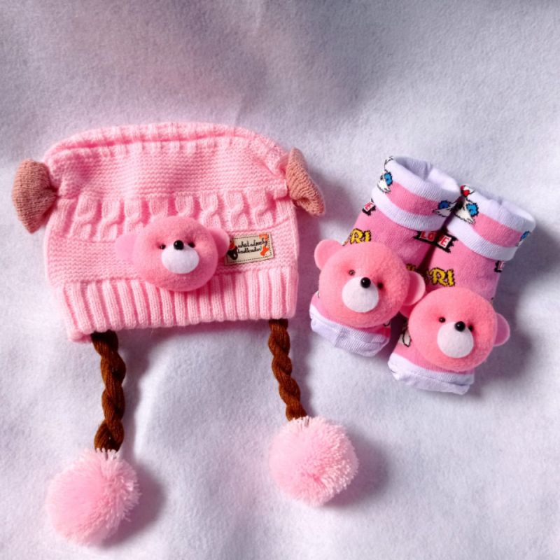 topi kepang bayi perempuan+kaoskaki set motif