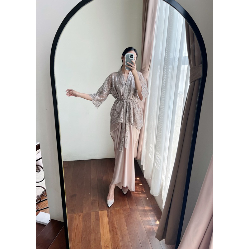 amrthelabel / alkaly maxi / nude