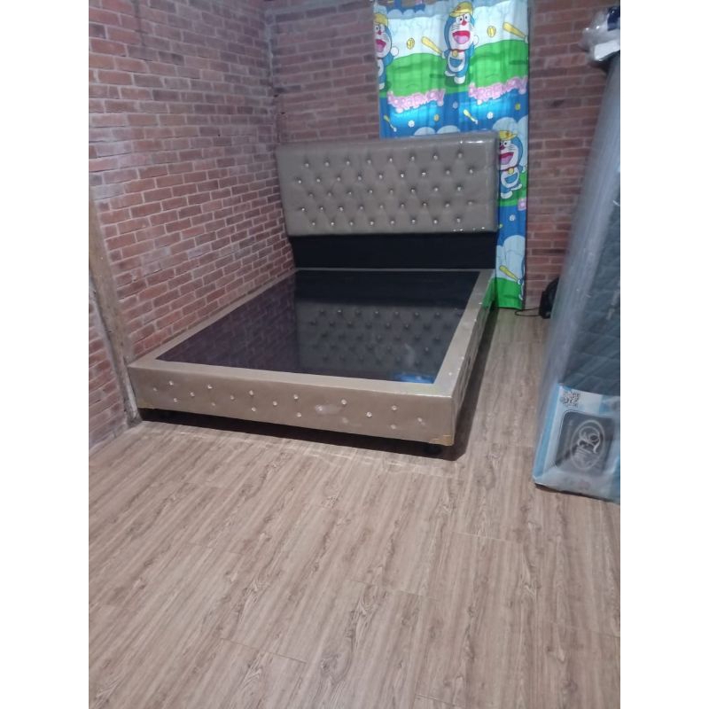 DIVAN DIPAN UK 180x200 TEMPAT TIDUR SANDARAN MODERN