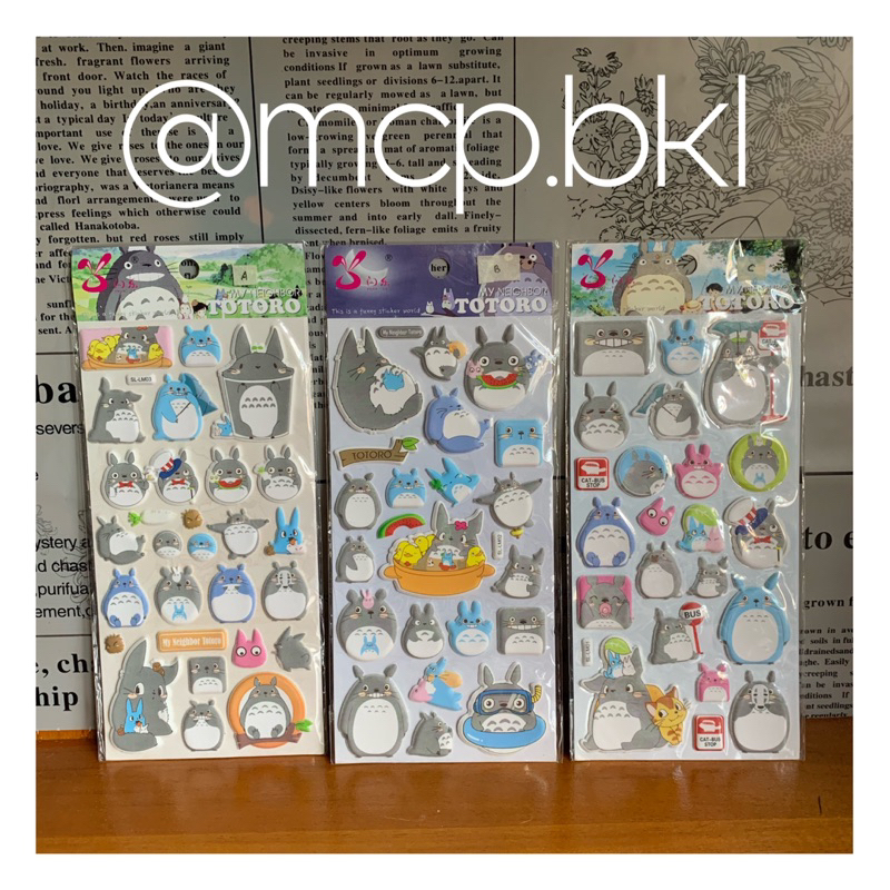 

Stiker timbul My Neighbour Totoro Ghibli