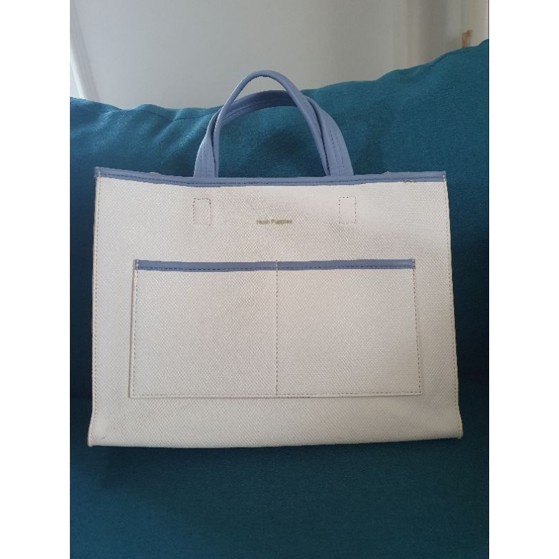 Tas Hush Puppies Preloved