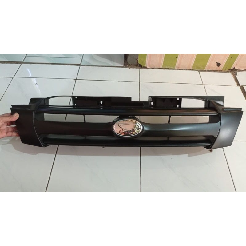 Grill Daihatsu Taruna