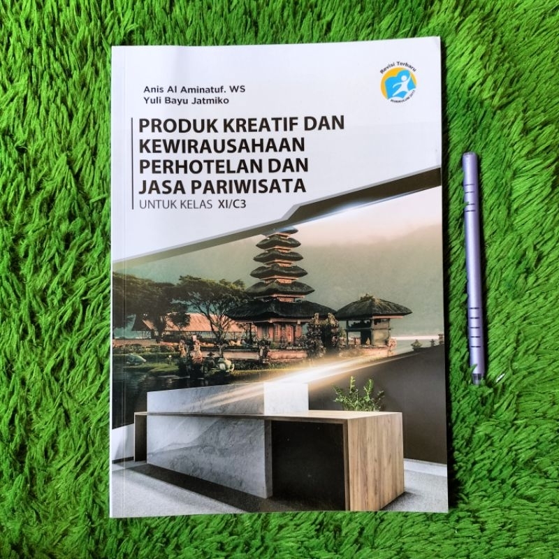 ORIGINAL BUKU PRODUK KREATIF DAN KEWIRAUSAHAAN PERHOTELAN DAN JASA PARIWISATA KELAS 11 C3 SMK