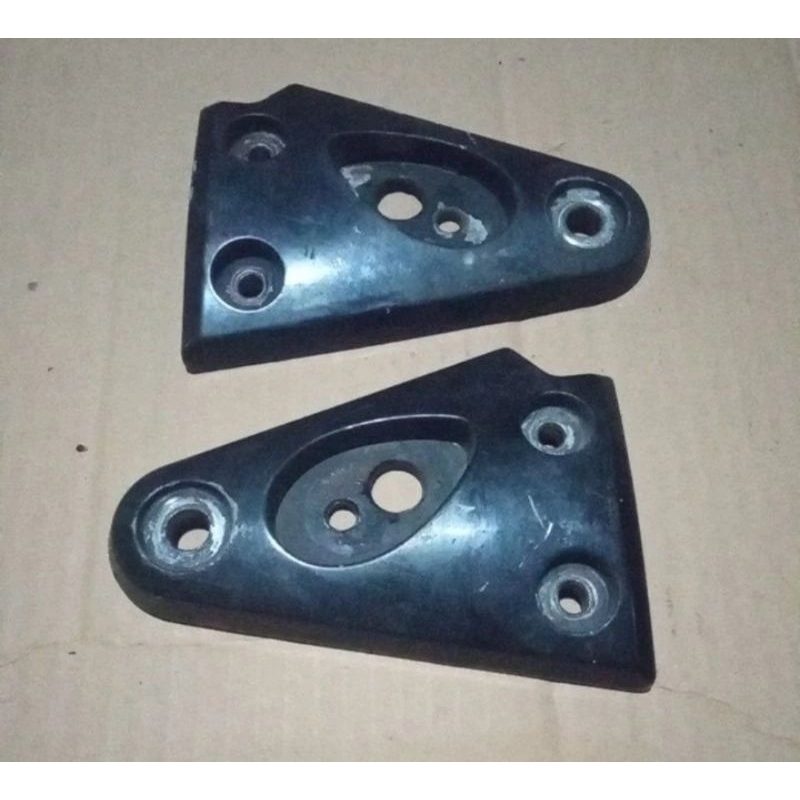 Kupingan lampu depan tiger revo barong 2007-2008 original kupingan lampun tirev barong